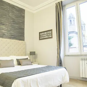 https://corso-exclusive-suites.it-romehotels.com